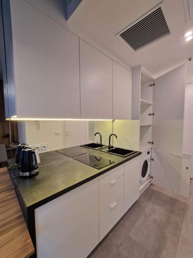 Legnicka Business Apartments Вроцлав Экстерьер фото