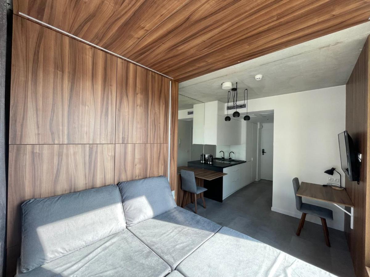 Legnicka Business Apartments Вроцлав Экстерьер фото