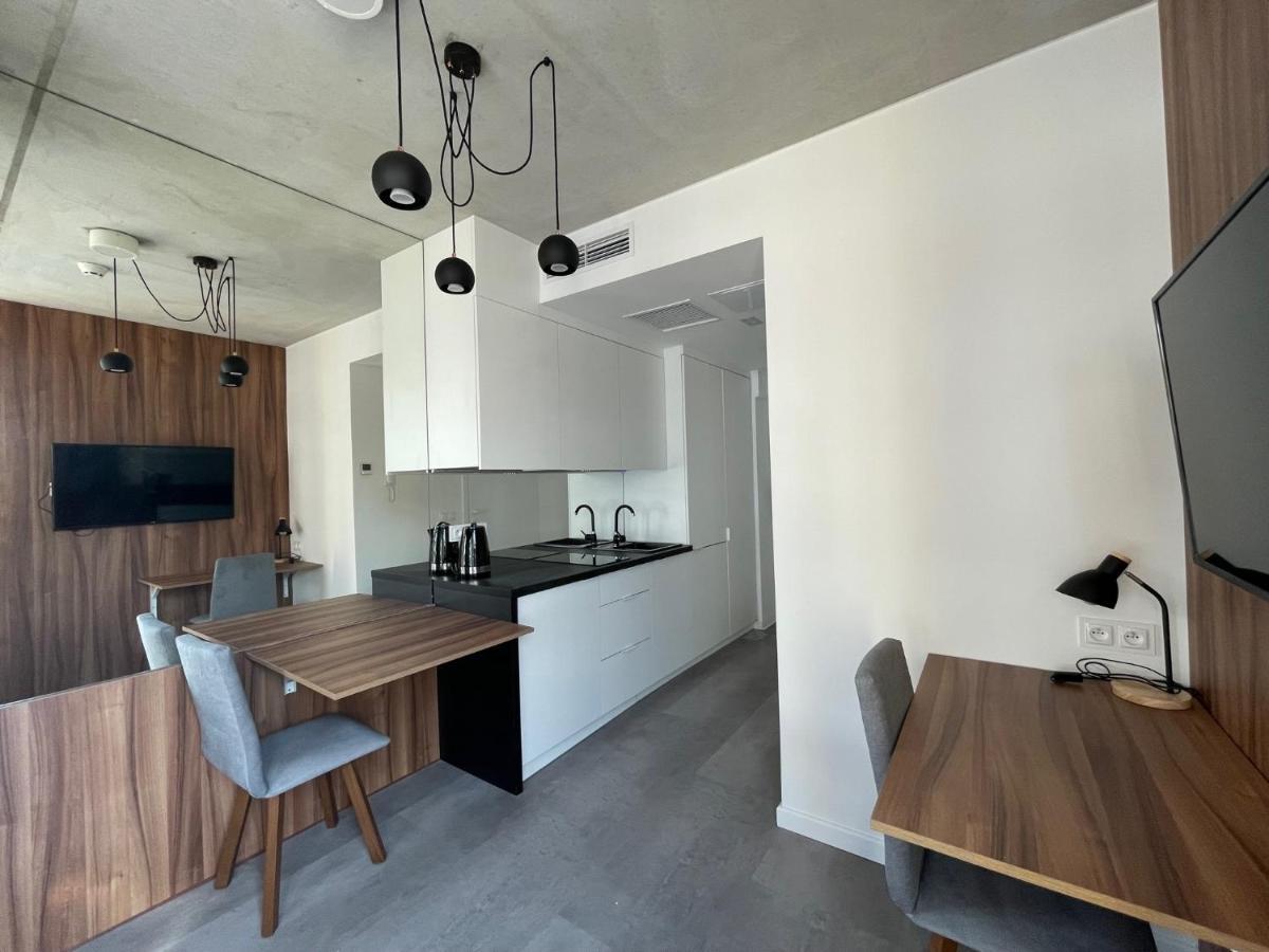 Legnicka Business Apartments Вроцлав Экстерьер фото