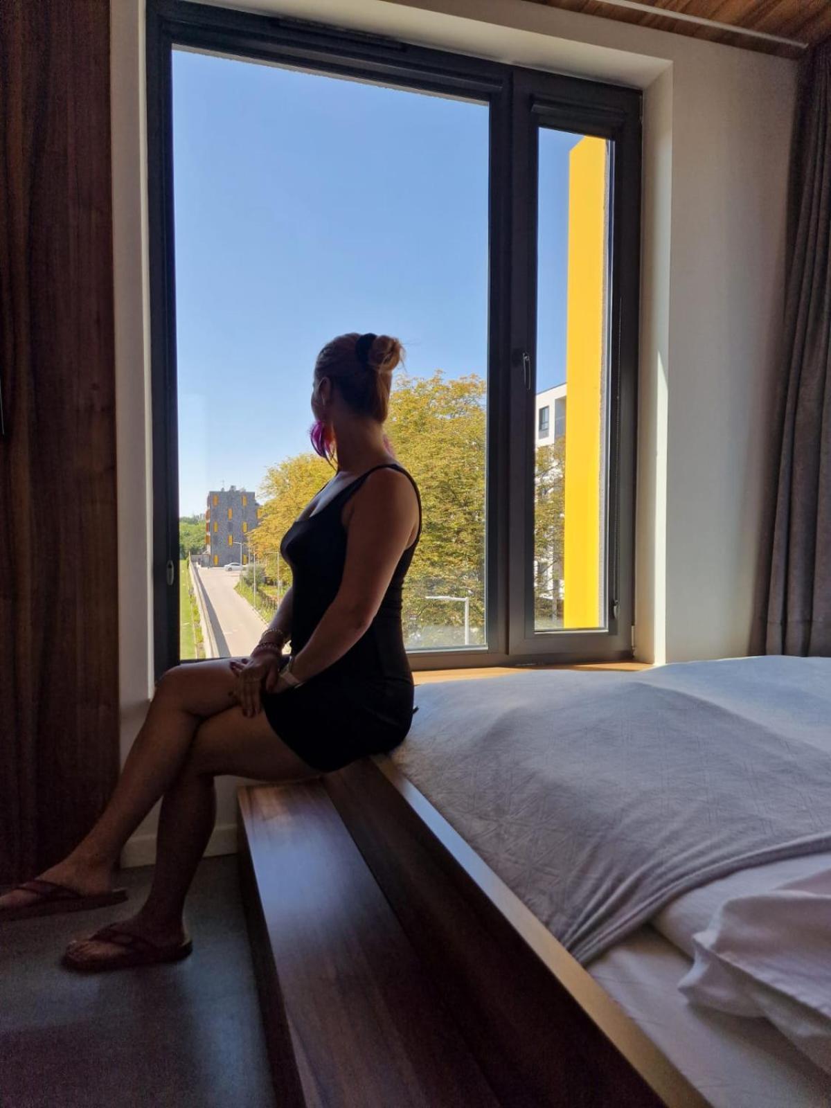 Legnicka Business Apartments Вроцлав Экстерьер фото